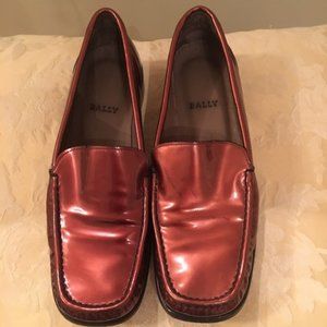 Bally Telisia patent leather loafer size 8 bronze